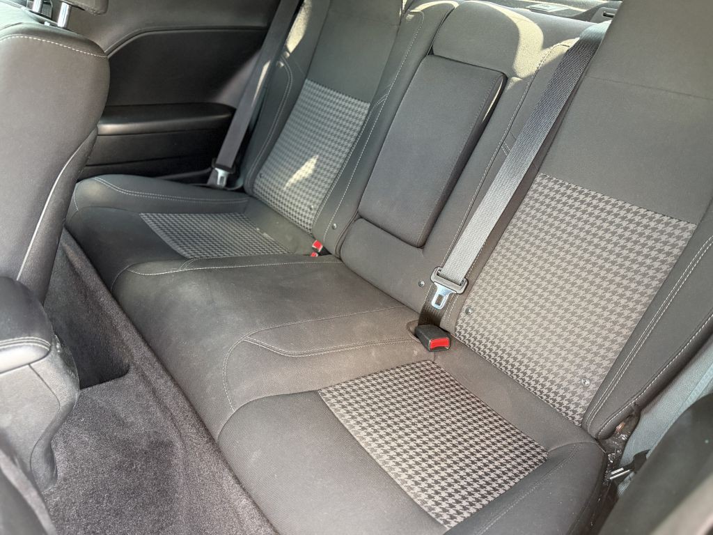 2018 Dodge Challenger Image 10