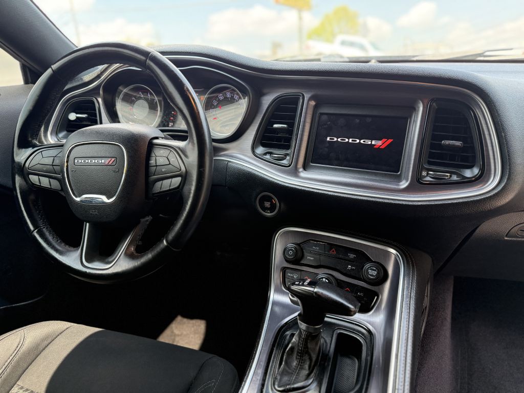 2018 Dodge Challenger Image 12