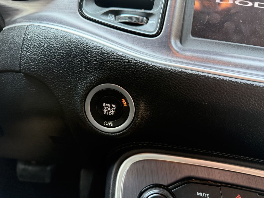 2018 Dodge Challenger Image 14