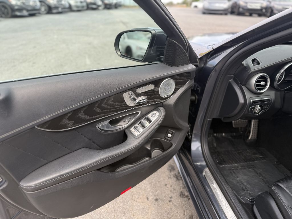 2015 Mercedes-Benz C-Class Image 10