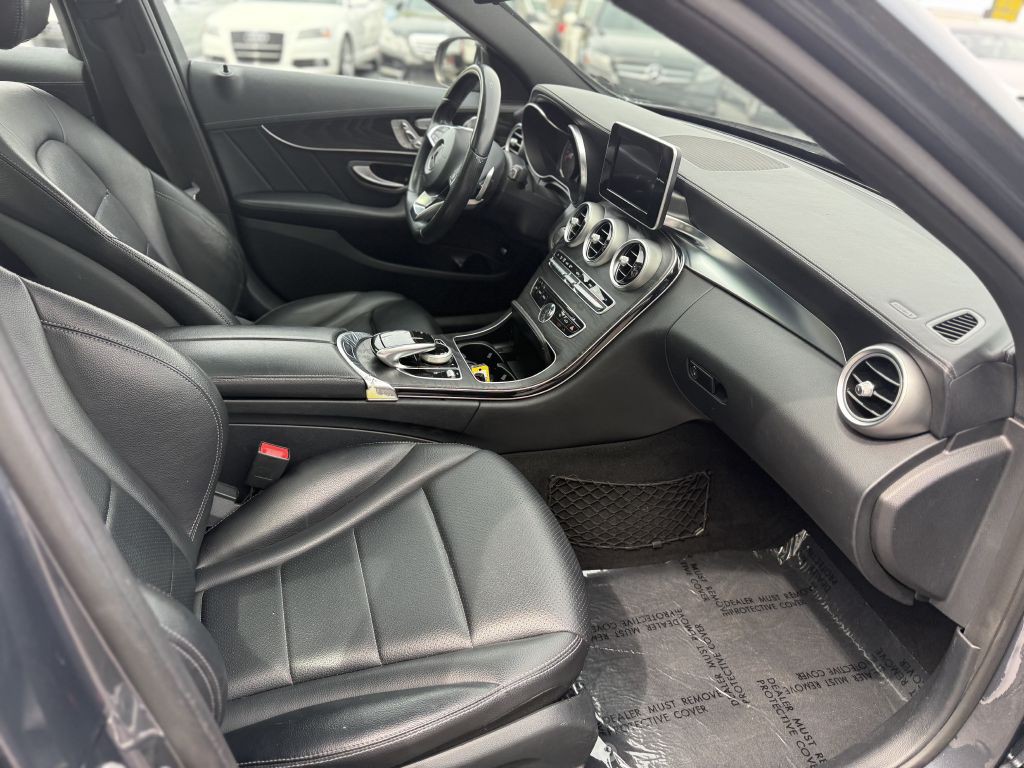 2015 Mercedes-Benz C-Class Image 14