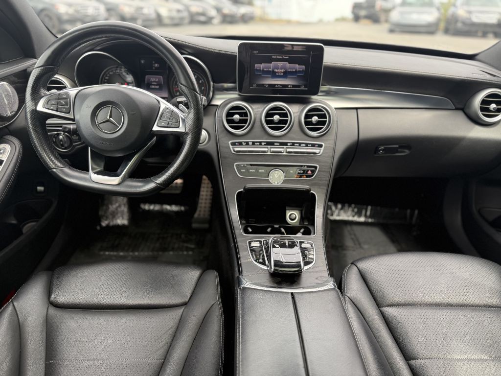 2015 Mercedes-Benz C-Class Image 16