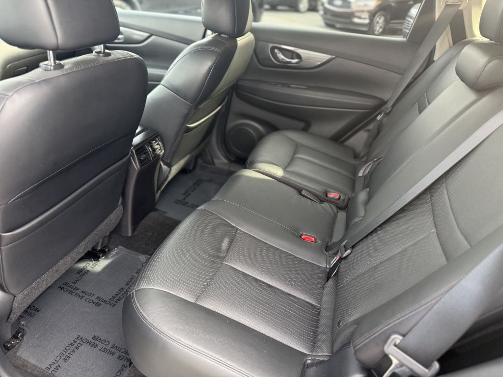 2014 Nissan Rogue Image 9