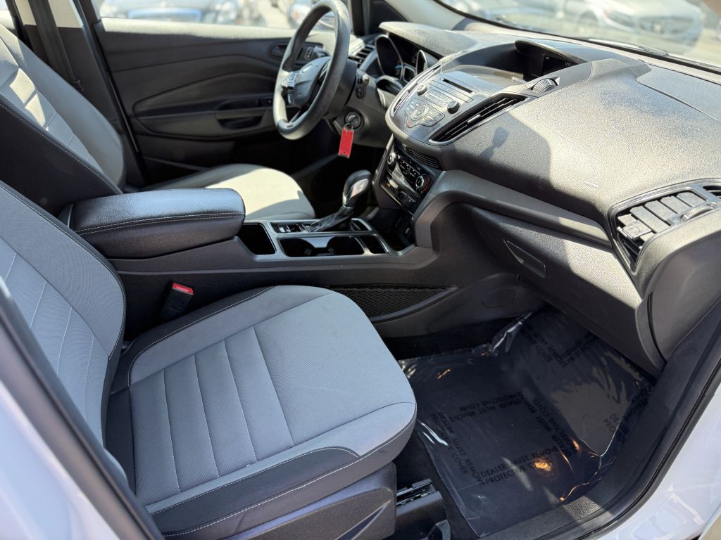 2018 Ford Escape Image 16