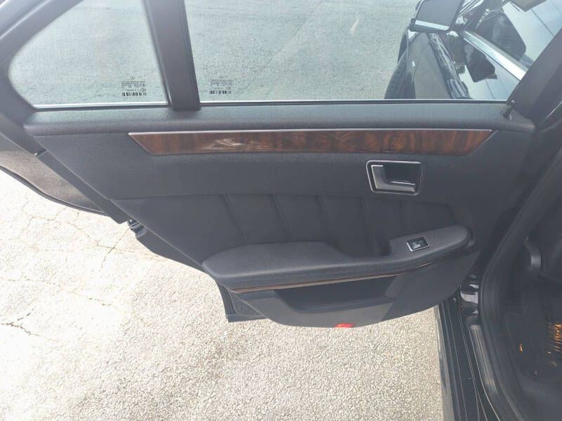 2012 Mercedes-Benz E-Class Image 14