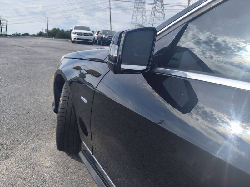 2012 Mercedes-Benz E-Class Image 16