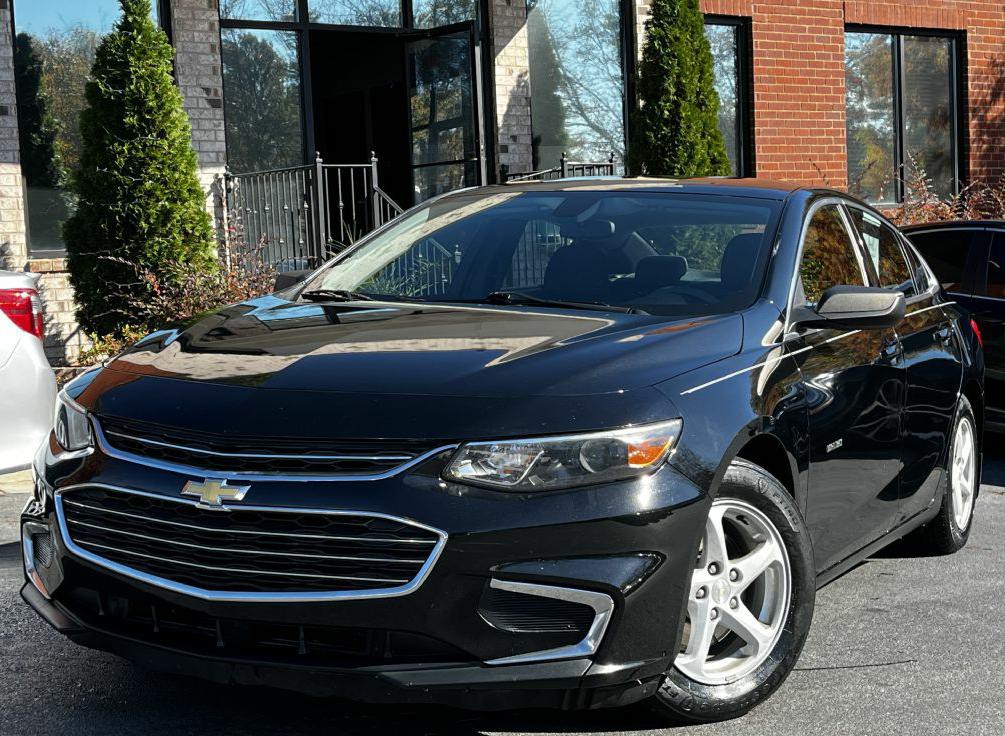 2017 Chevrolet Malibu Image 1