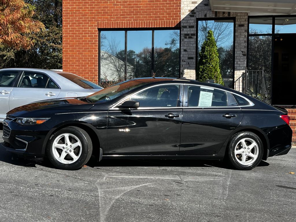 2017 Chevrolet Malibu Image 4