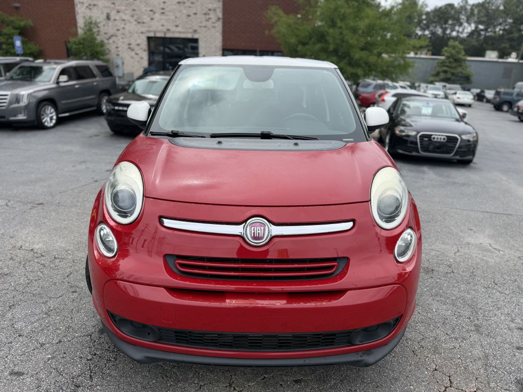 2015 FIAT 500L Image 2