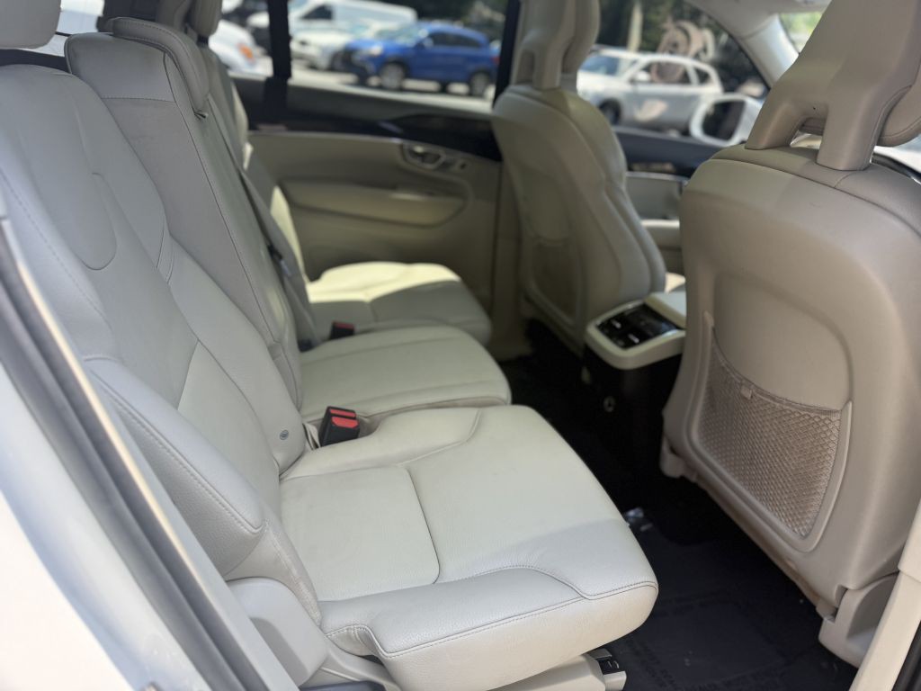 2018 Volvo XC90 Image 11