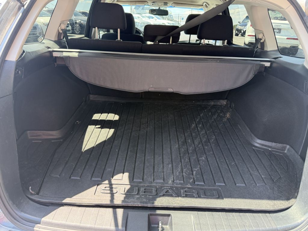 2014 Subaru Outback Image 10