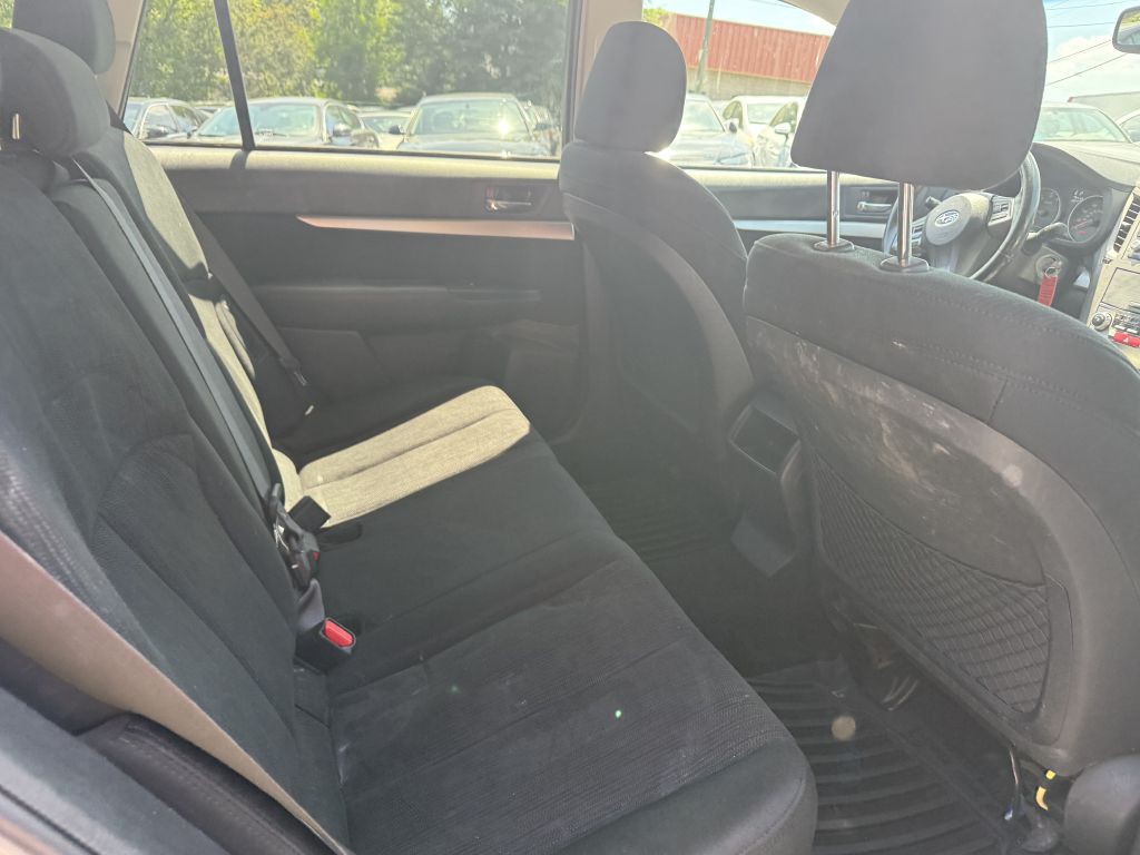 2014 Subaru Outback Image 11