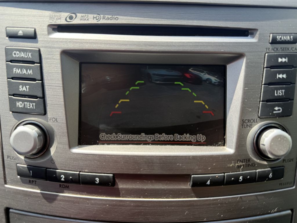 2014 Subaru Outback Image 17