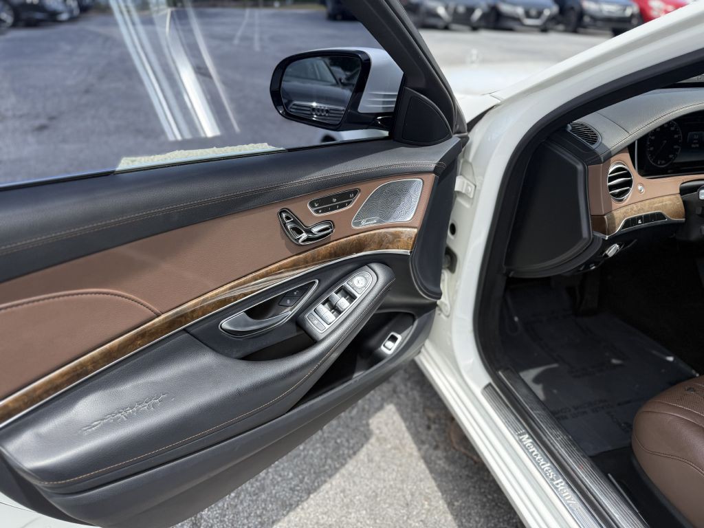 2016 Mercedes-Benz S-Class Image 9