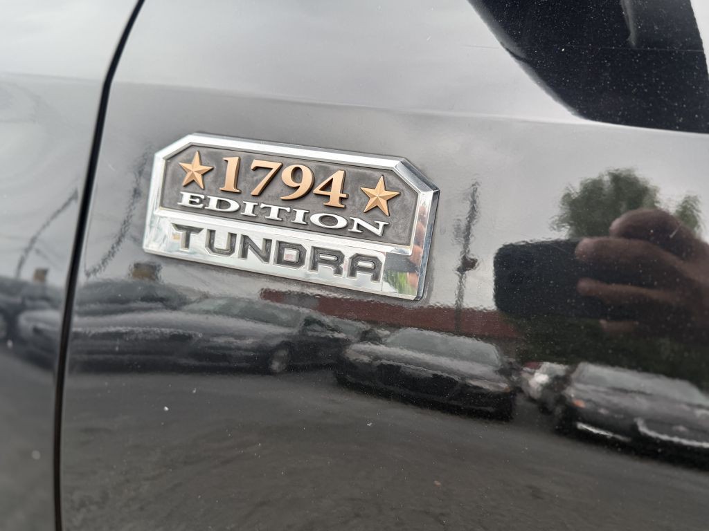 2014 Toyota Tundra Image 9