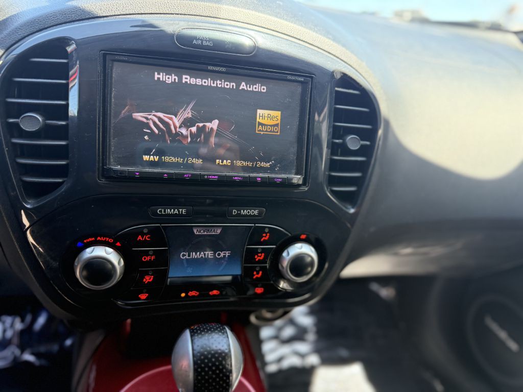 2013 Nissan Juke Image 16