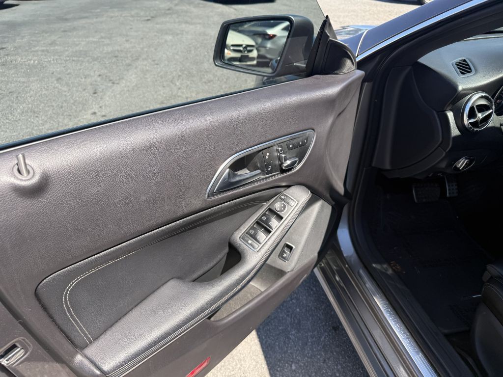 2018 Mercedes-Benz CLA-Class Image 9