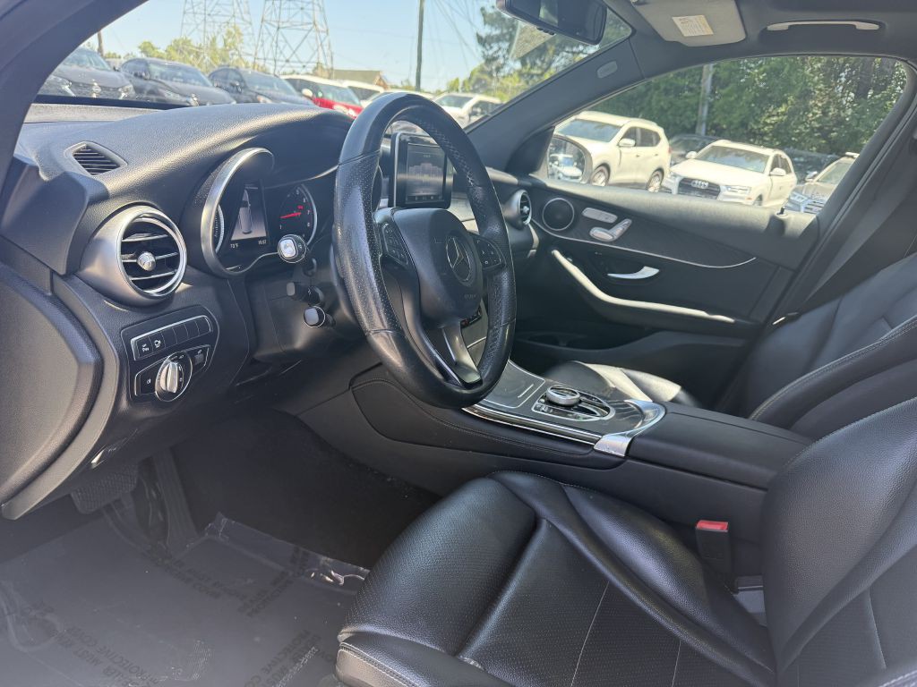2018 Mercedes-Benz GLC-Class Image 8