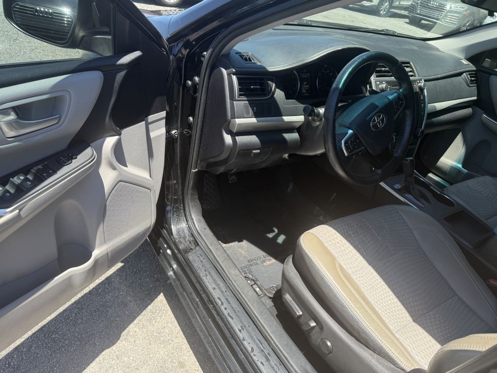 2015 Toyota Camry Image 8