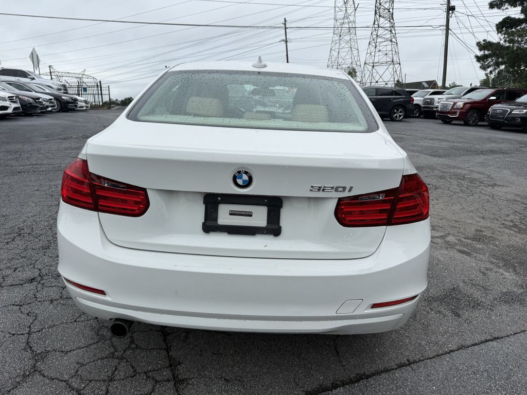 2015 BMW 3 Series Image 6
