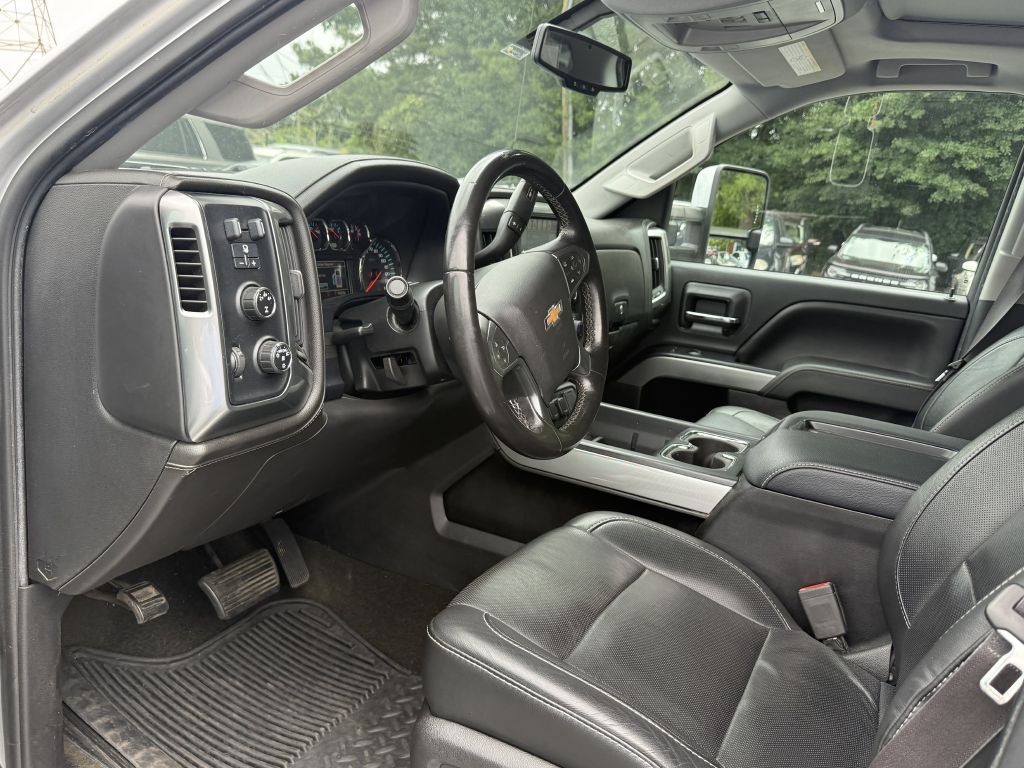 2015 Chevrolet Silverado 1500 Image 12