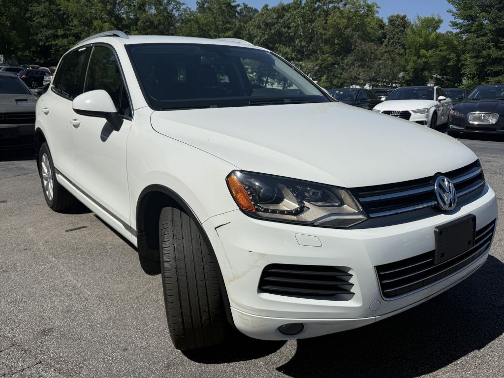 2012 Volkswagen Touareg Image 3