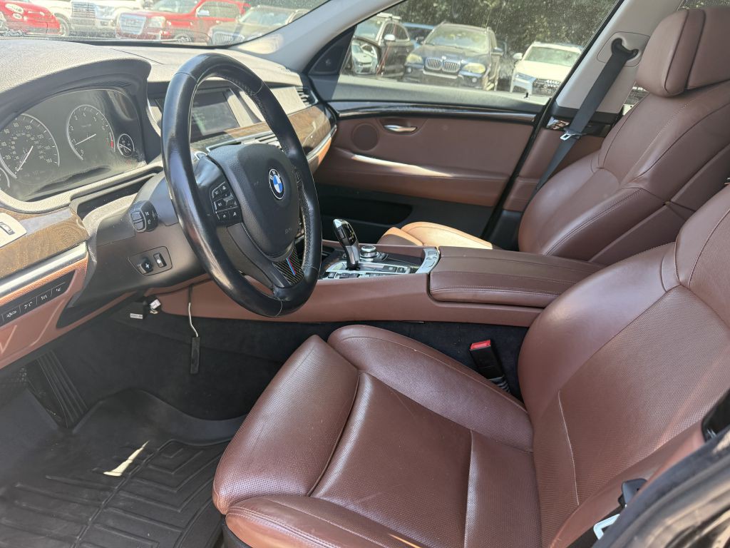 2012 BMW 5 Series Image 10