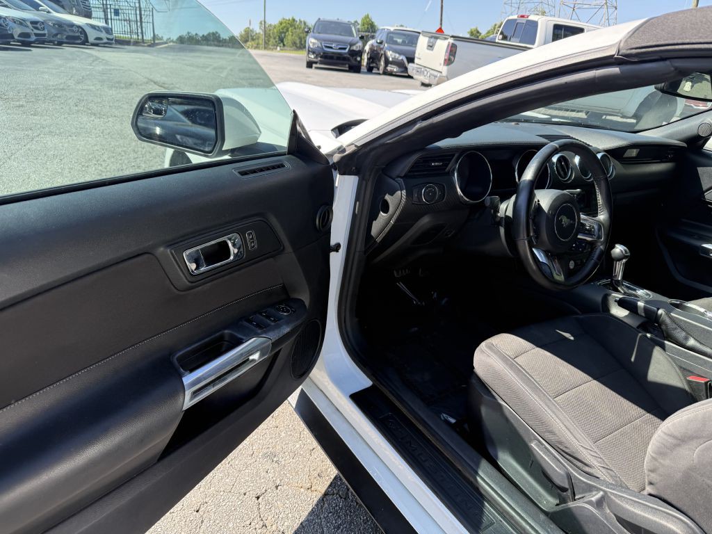 2016 Ford Mustang Image 9