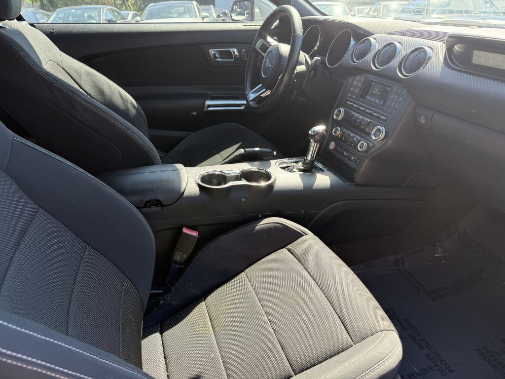 2016 Ford Mustang Image 12