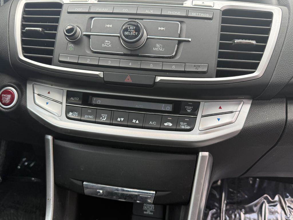2015 Honda Accord Image 12
