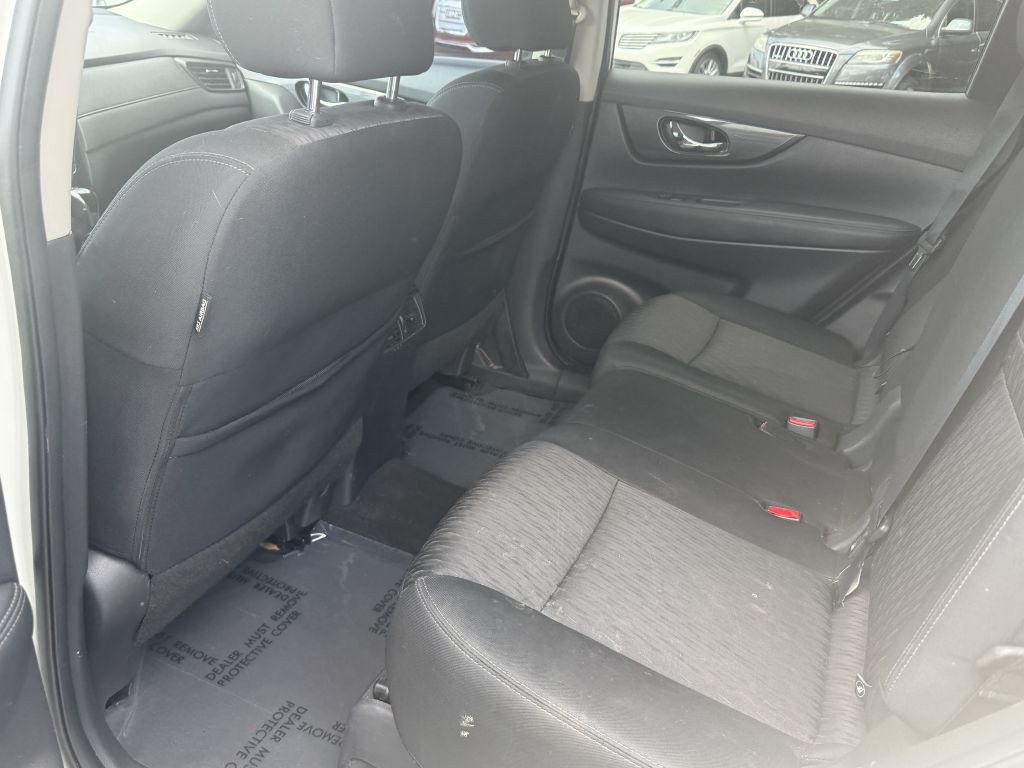 2017 Nissan Rogue Image 9