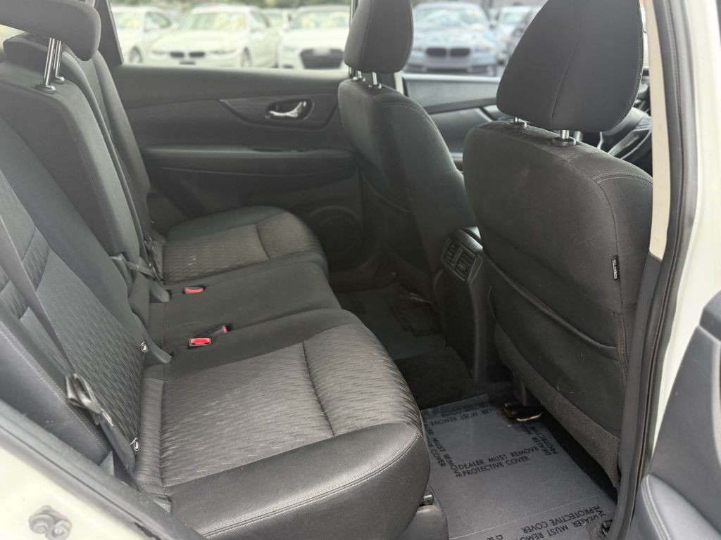 2017 Nissan Rogue Image 11