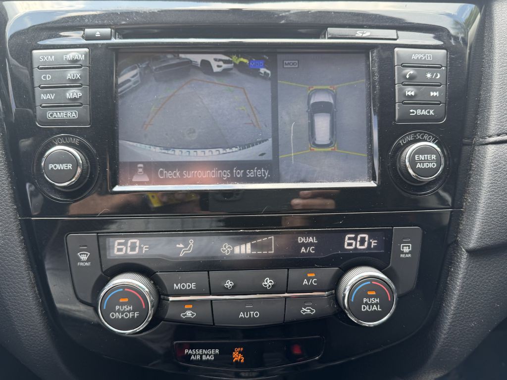 2017 Nissan Rogue Image 15