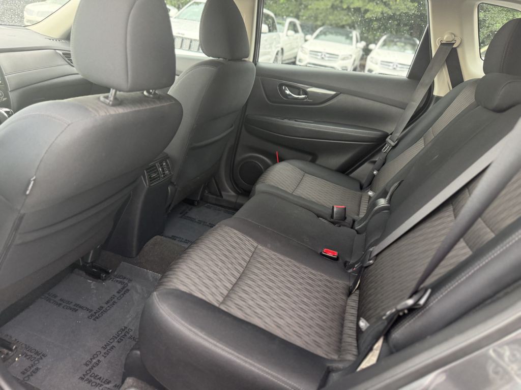 2018 Nissan Rogue Image 8