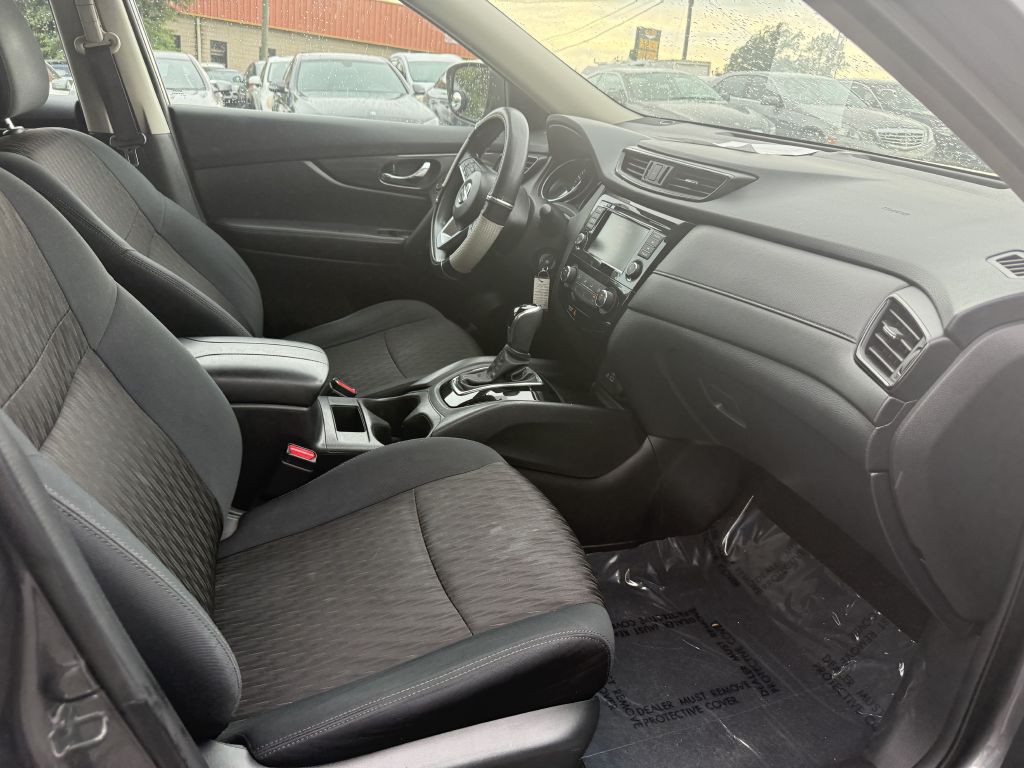 2018 Nissan Rogue Image 10
