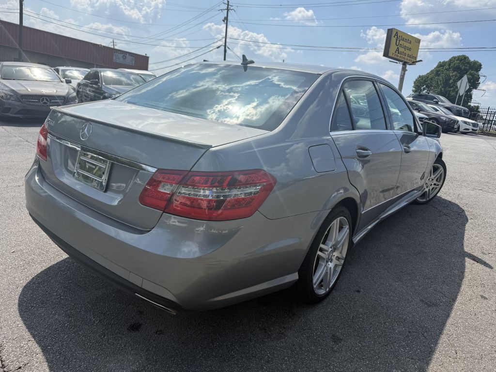 2010 Mercedes-Benz E-Class Image 5
