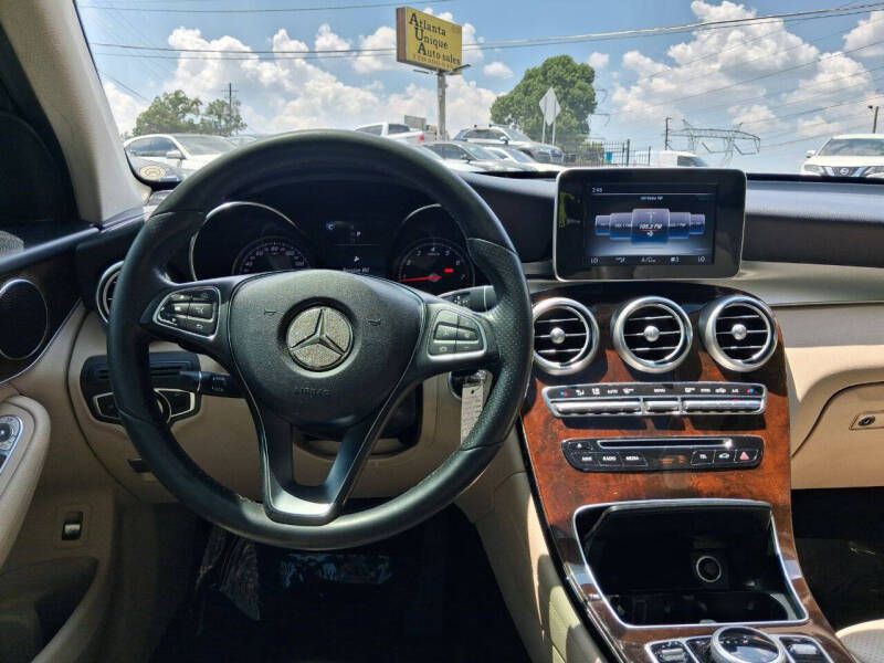 2018 Mercedes-Benz GLC-Class Image 15