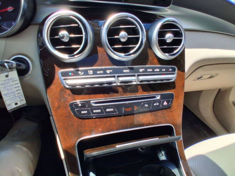 2018 Mercedes-Benz GLC-Class Image 22