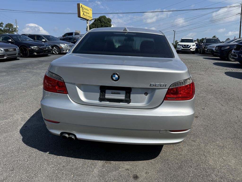 2010 BMW 5 Series Image 5