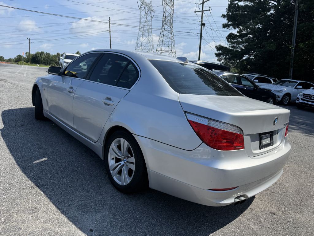 2010 BMW 5 Series Image 6
