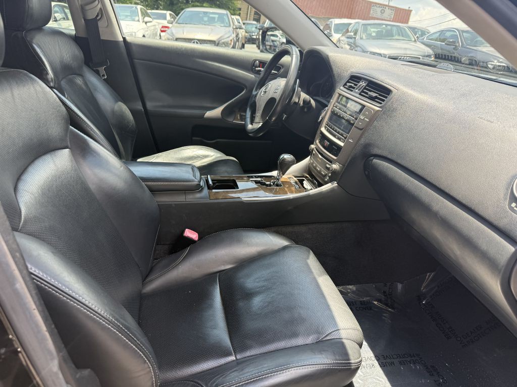 2010 Lexus IS Image 10