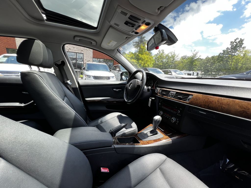 2009 BMW 3 Series Image 15