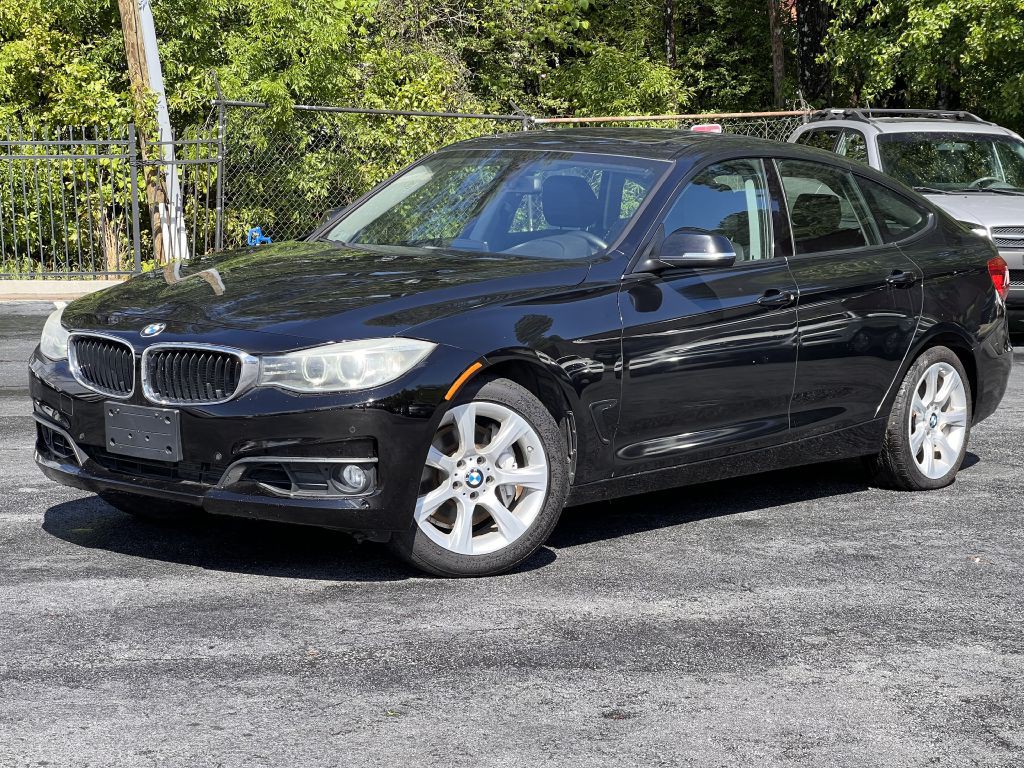 2014 BMW 3 Series Image 2