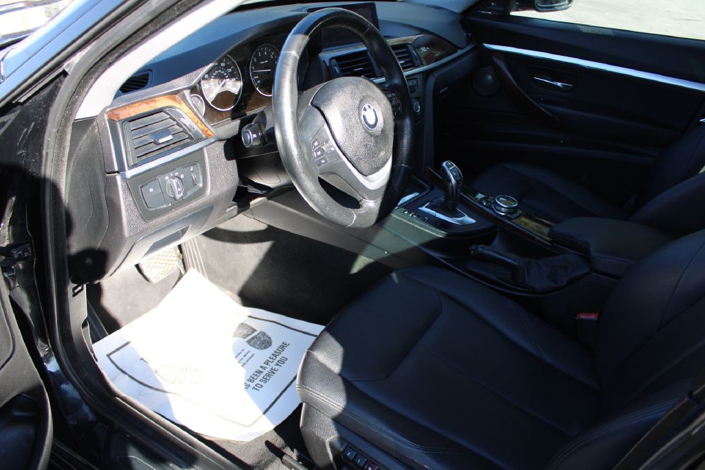 2014 BMW 3 Series Image 14