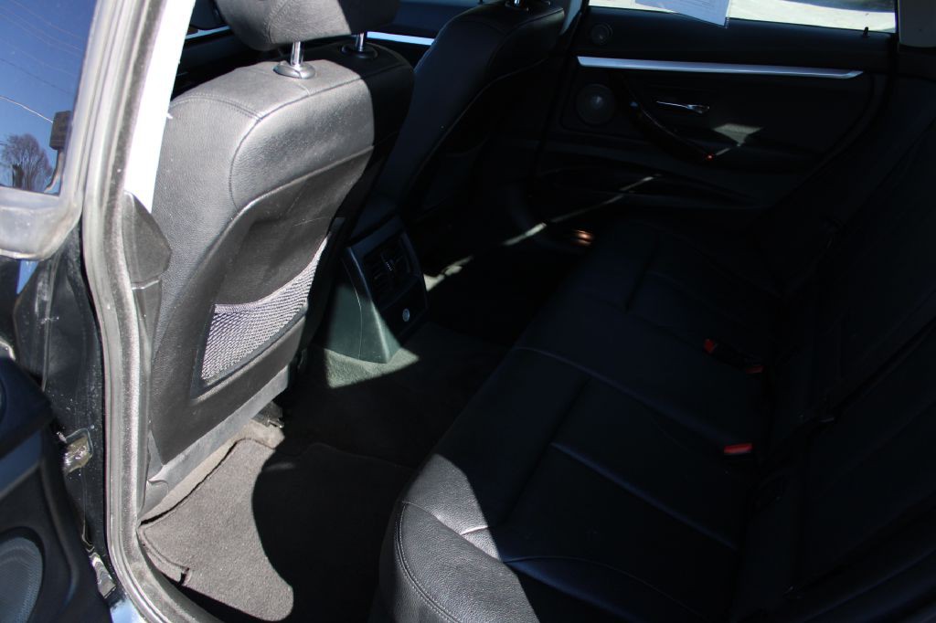 2014 BMW 3 Series Image 16