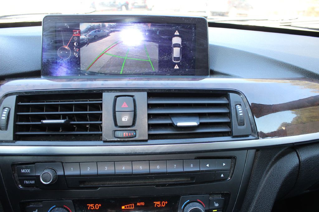 2014 BMW 3 Series Image 26