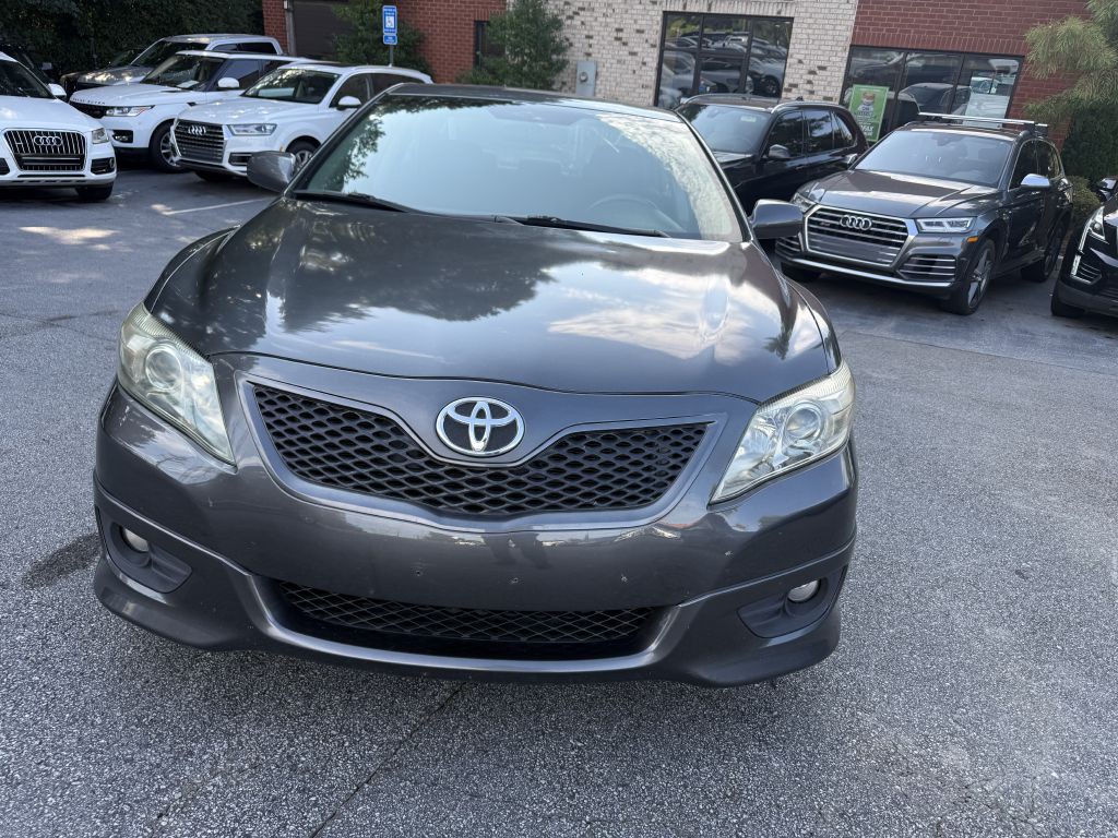 2010 Toyota Camry Image 2