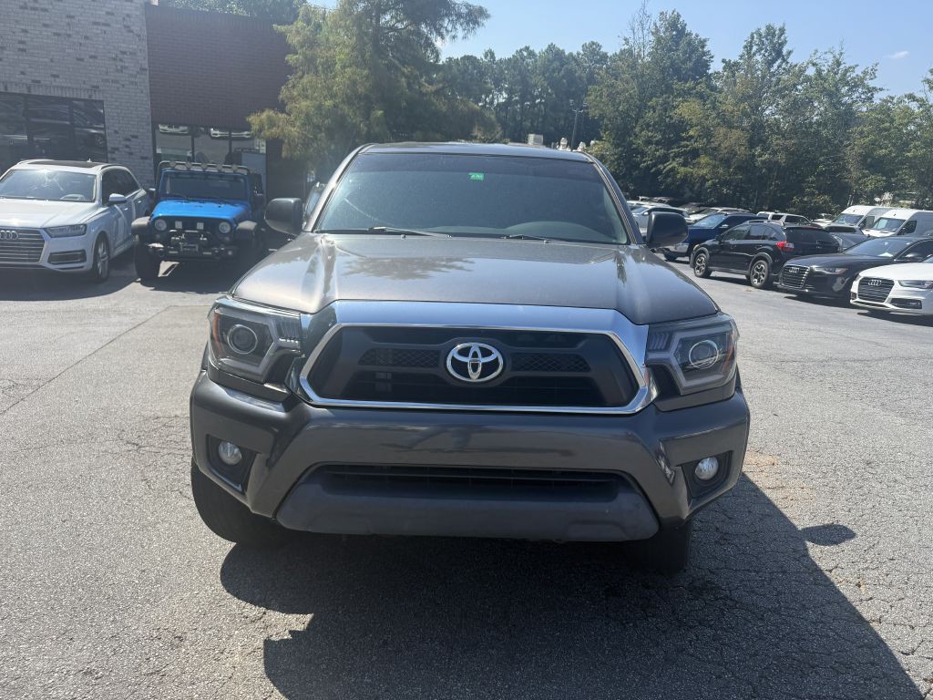 2015 Toyota Tacoma Image 2