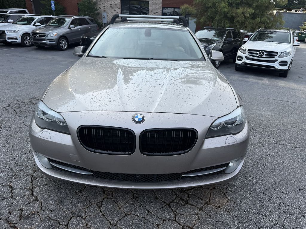2011 BMW 5 Series Image 2