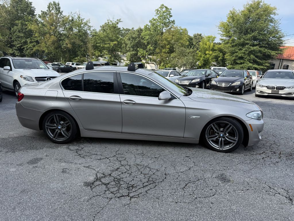 2011 BMW 5 Series Image 4